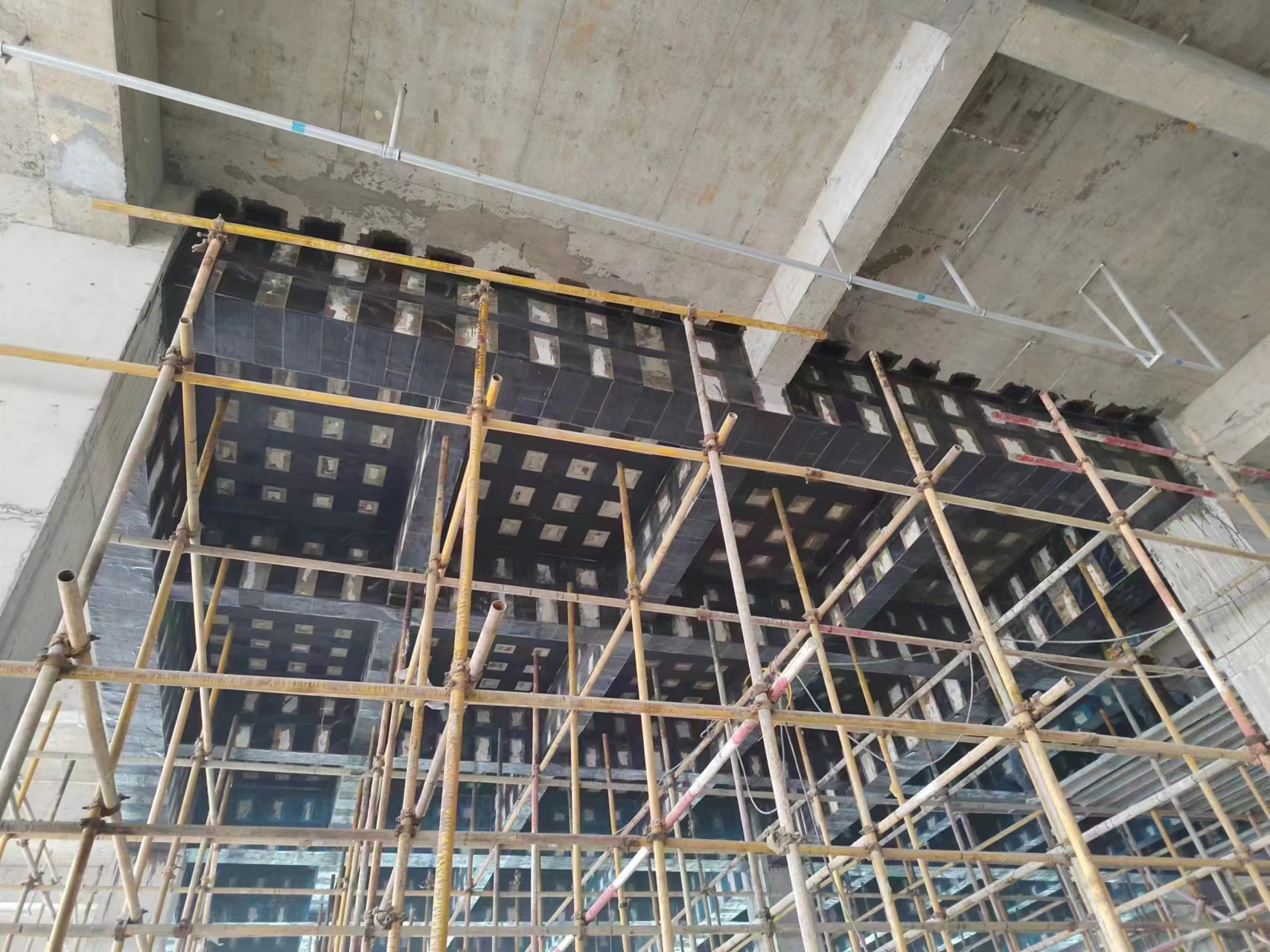 江城加固公司承接植筋 粘钢 碳纤维等加固工程 资质齐全